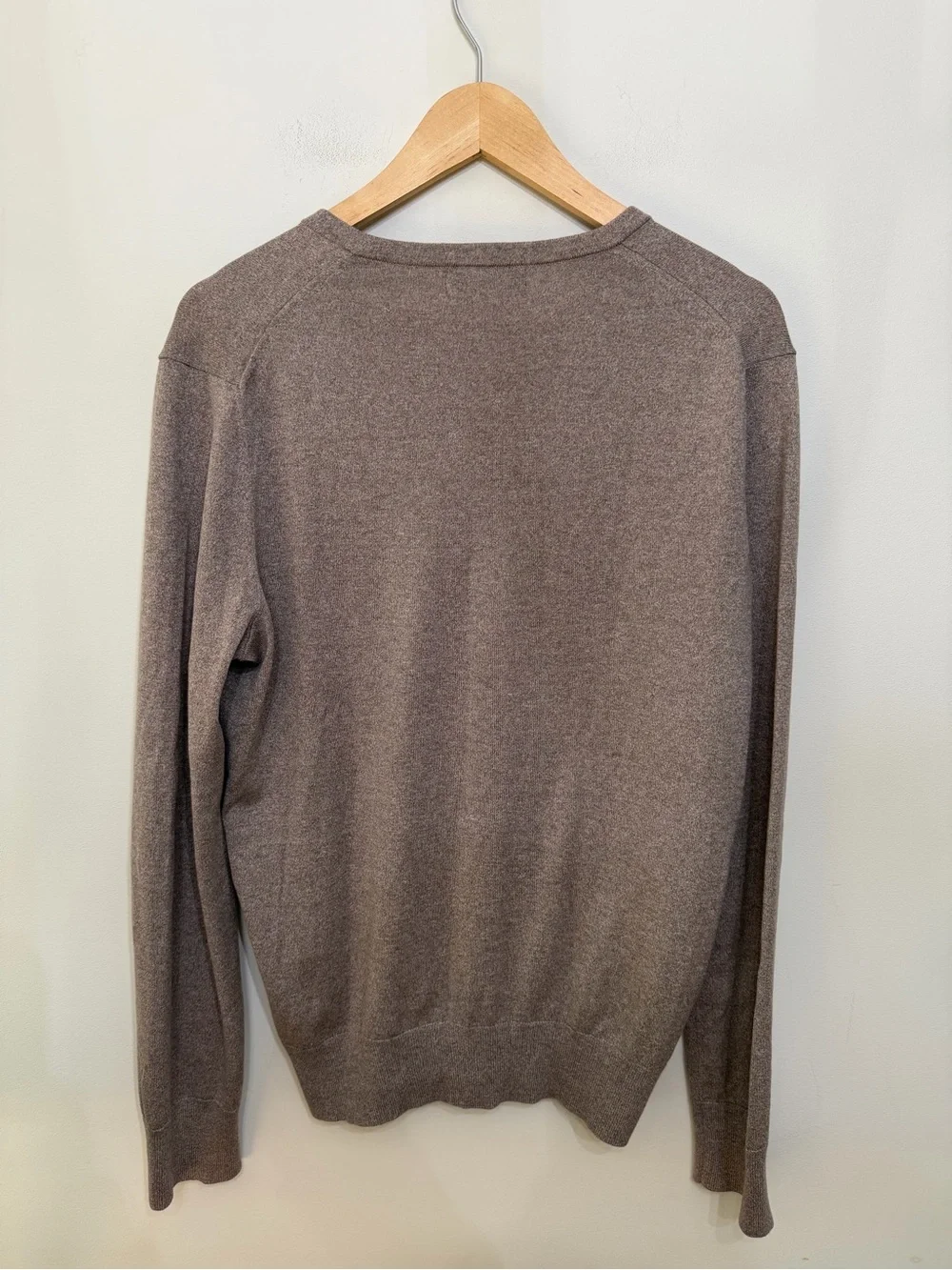 Banana Republic V-Neck Pullover Sweater Silk Cotton Cashmere Blend Beige Men’s M